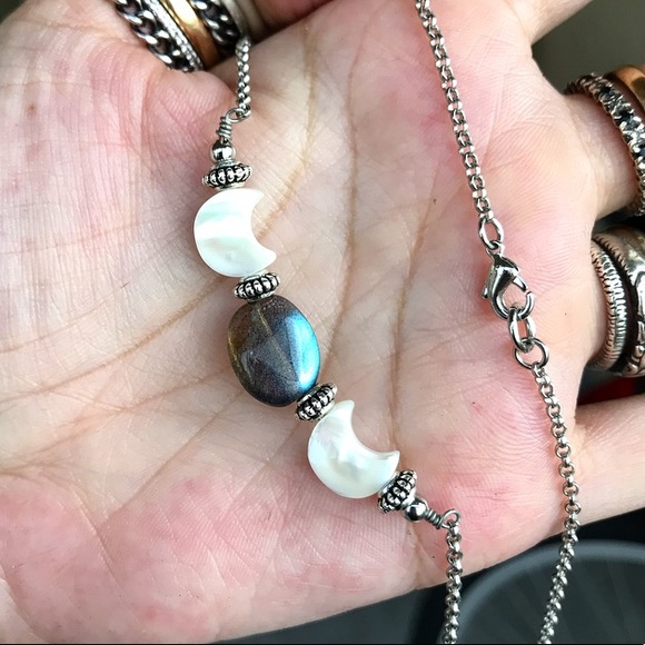 Genuine labradorite & mother of pearl moon choker - Picture 4 of 8